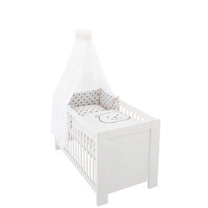 3-piece set consisting of bedding, bumper and drape in the design little bear