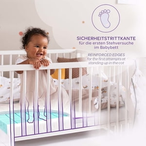 Sicherheitstrittkante für Stehversuche im Babybett