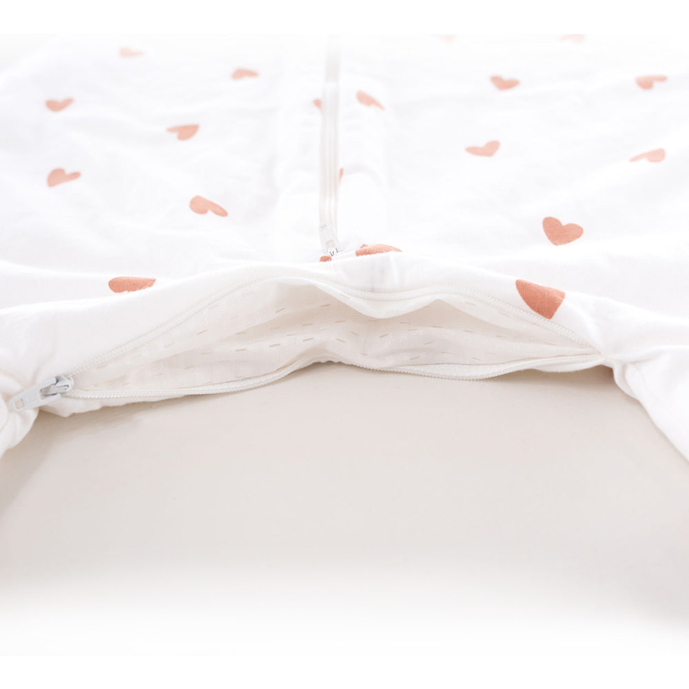 Sleeping bag with legs design, Heart detail, Ventilation