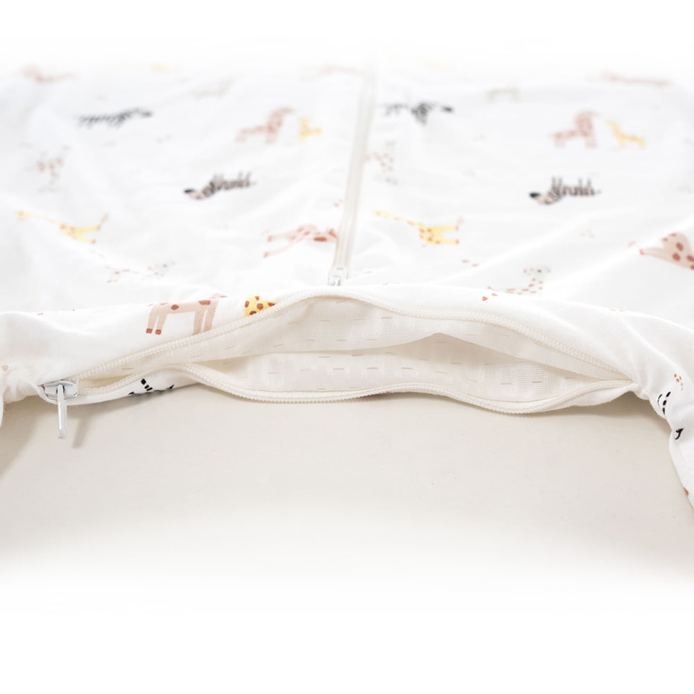 sommer-schlafsack-mit-beinen-design-safari-detail-belüftung