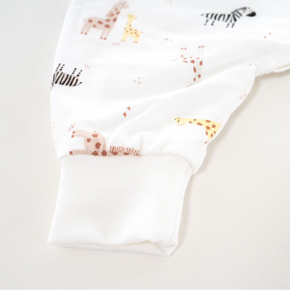 sommer-schlafsack-mit-beinen-design-safari-detail-buendchen