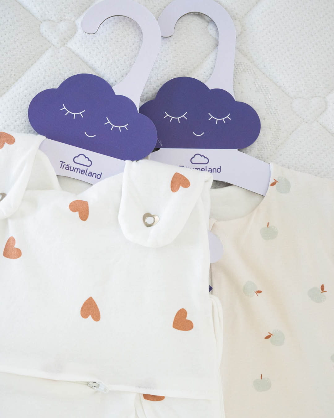 Träumeland Sleeping Bags in a New Heart Design